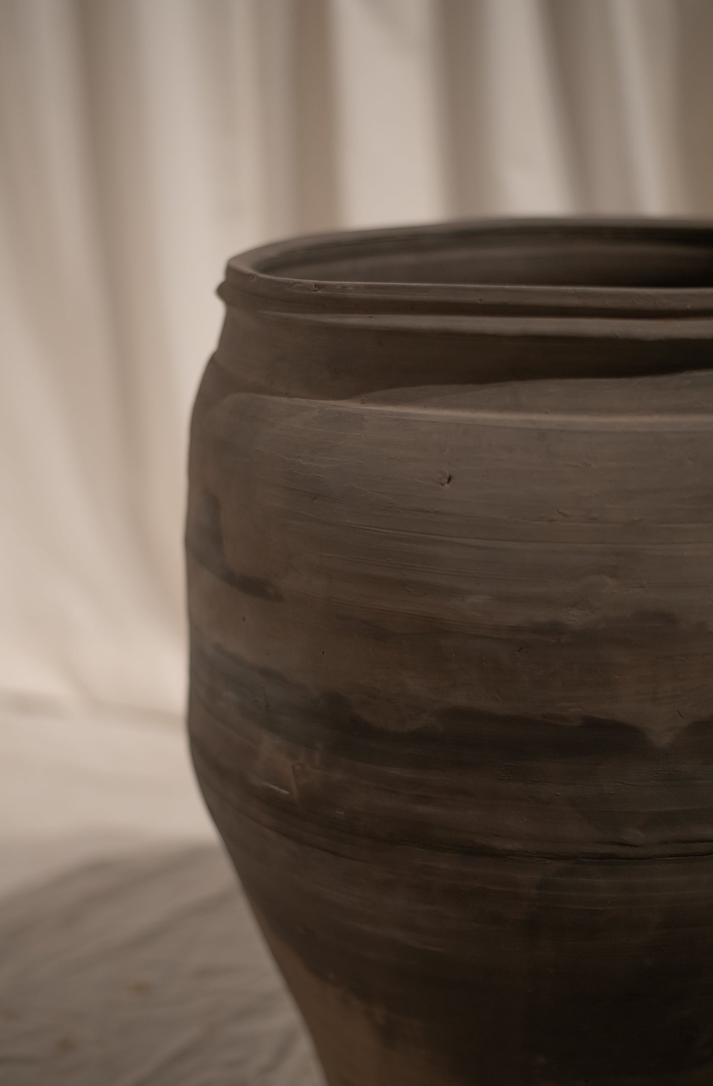 Terracotta Pot - Charcoal Grey